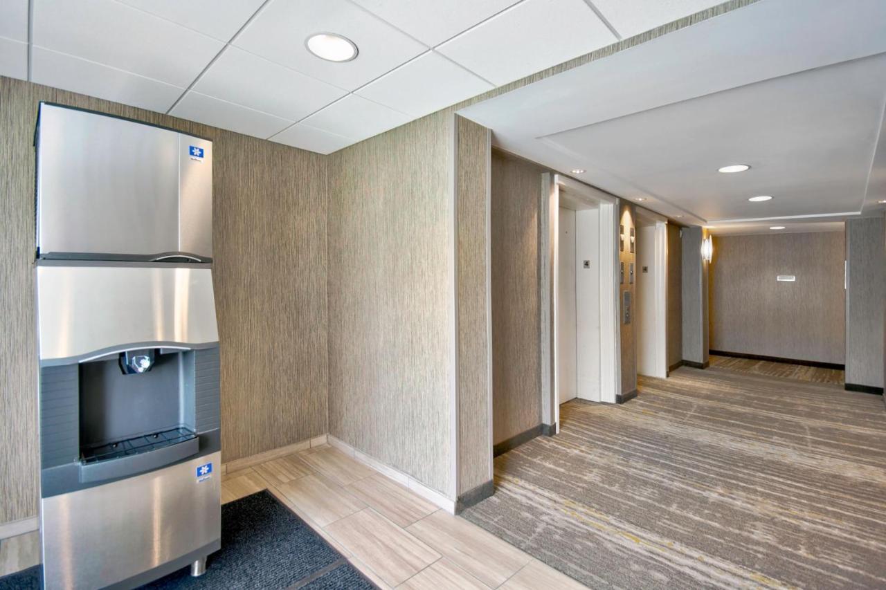 Springhill Suites Erie Kearsarge Exterior photo