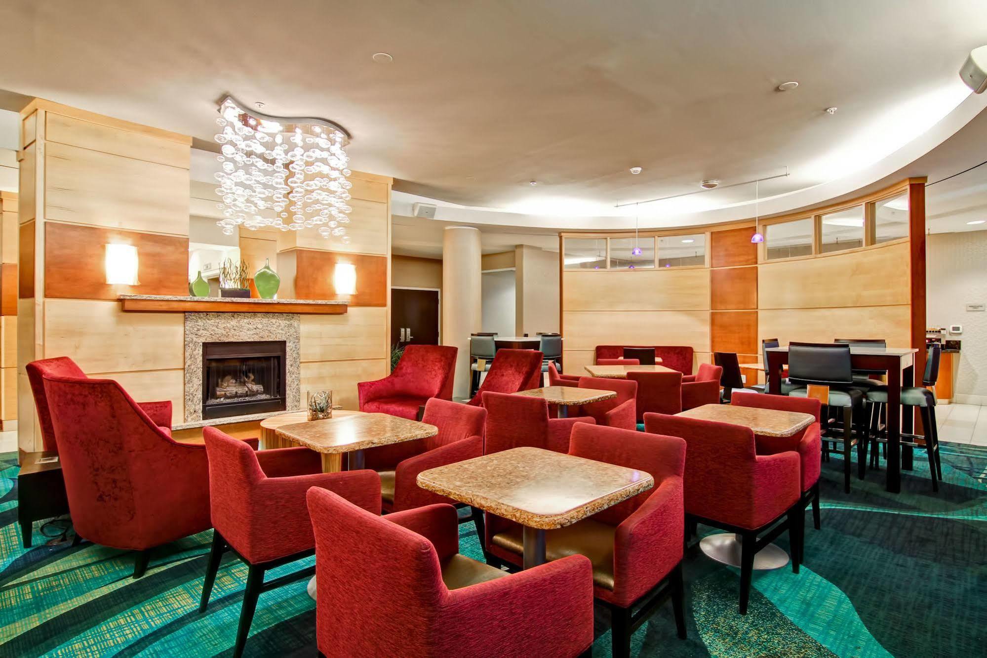 Springhill Suites Erie Kearsarge Exterior photo